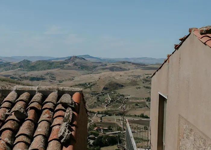 Baglio Tramontana Guest house 4*